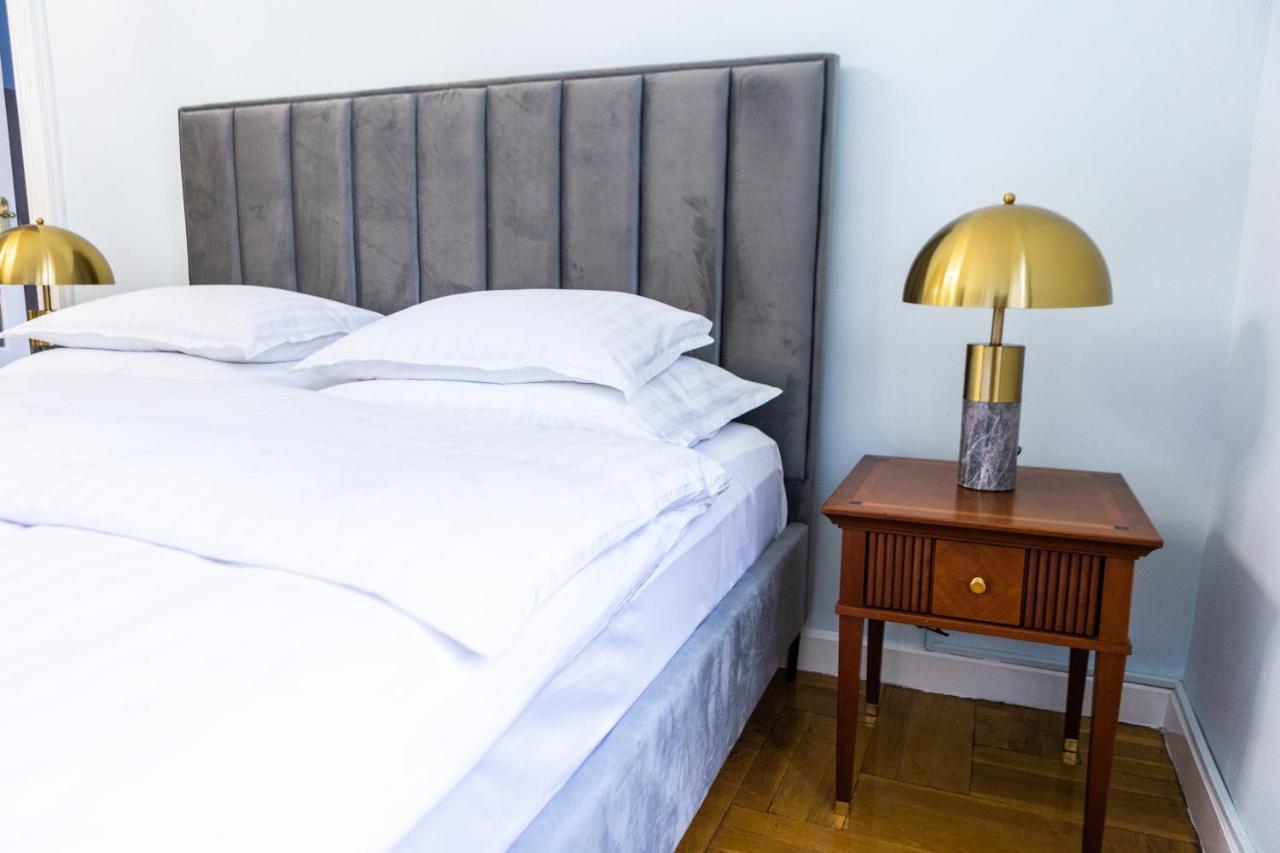 Luxury Downtown 3 Bedroom Apartment By Synagoge With Beautiful View Будапеща Екстериор снимка