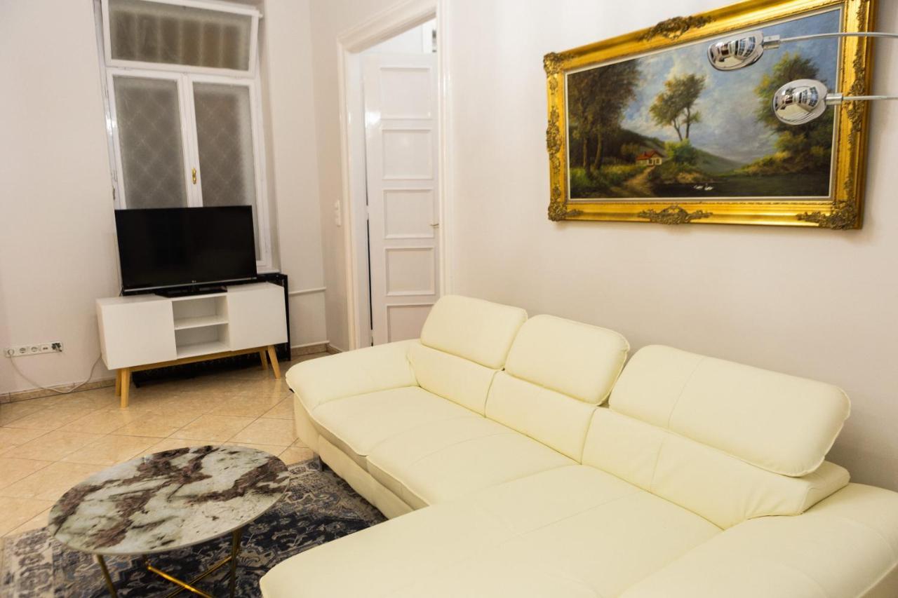 Luxury Downtown 3 Bedroom Apartment By Synagoge With Beautiful View Будапеща Екстериор снимка