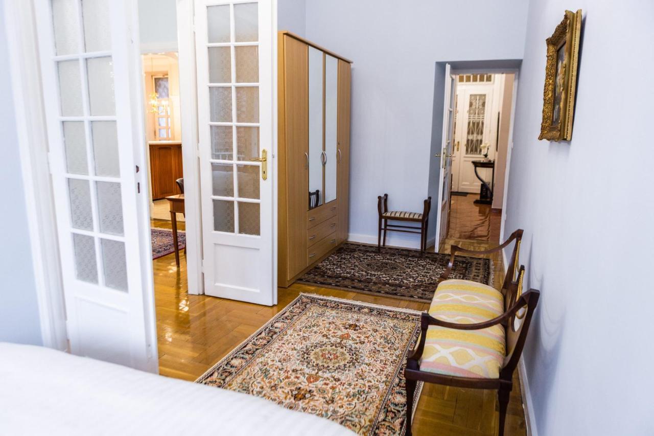 Luxury Downtown 3 Bedroom Apartment By Synagoge With Beautiful View Будапеща Екстериор снимка