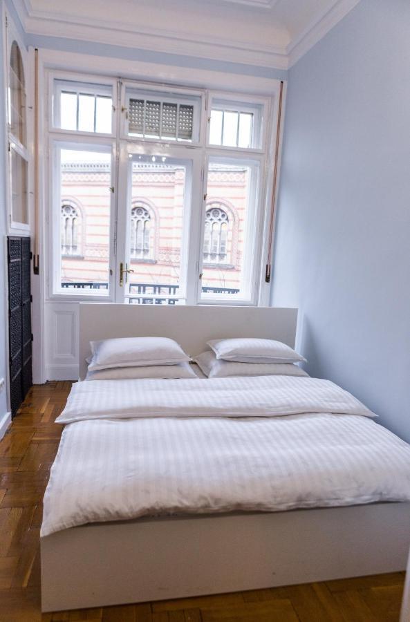 Luxury Downtown 3 Bedroom Apartment By Synagoge With Beautiful View Будапеща Екстериор снимка