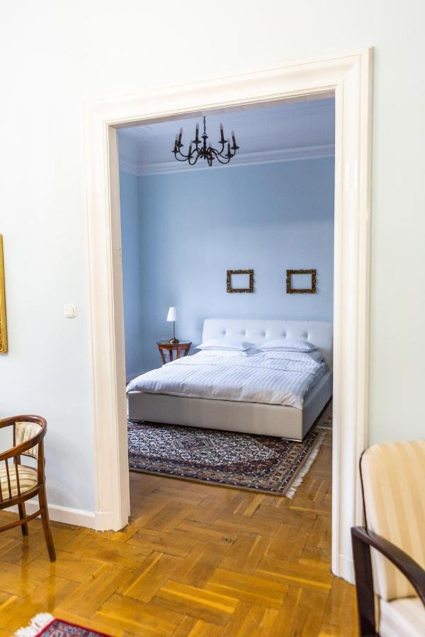 Luxury Downtown 3 Bedroom Apartment By Synagoge With Beautiful View Будапеща Екстериор снимка