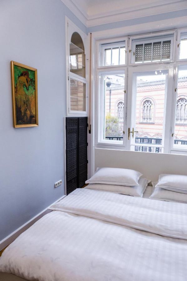 Luxury Downtown 3 Bedroom Apartment By Synagoge With Beautiful View Будапеща Екстериор снимка