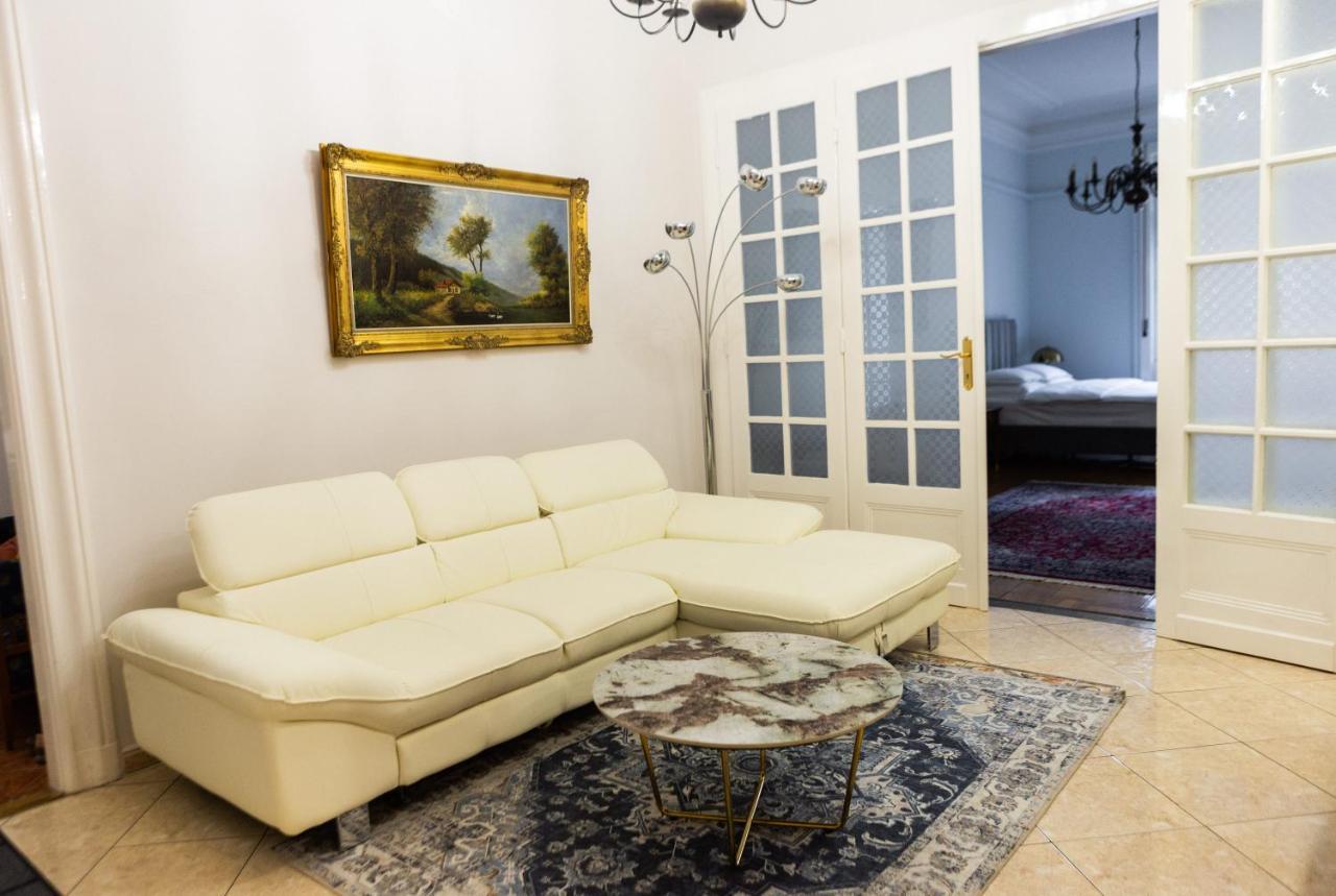 Luxury Downtown 3 Bedroom Apartment By Synagoge With Beautiful View Будапеща Екстериор снимка