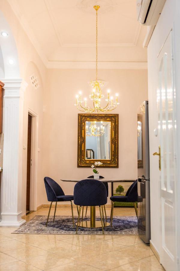 Luxury Downtown 3 Bedroom Apartment By Synagoge With Beautiful View Будапеща Екстериор снимка
