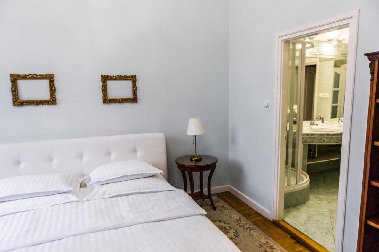 Luxury Downtown 3 Bedroom Apartment By Synagoge With Beautiful View Будапеща Екстериор снимка
