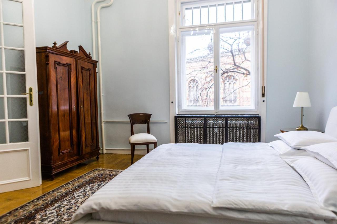 Luxury Downtown 3 Bedroom Apartment By Synagoge With Beautiful View Будапеща Екстериор снимка